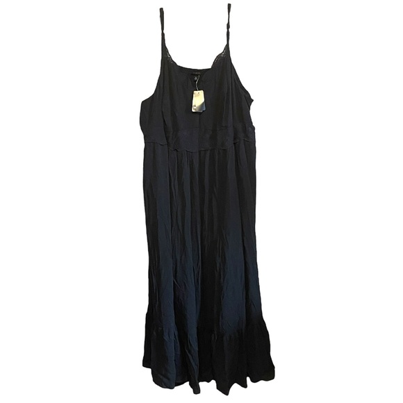 Torrid Gauze Maxi Dress With Lace Inserts and Pockets - Picture 4 of 6